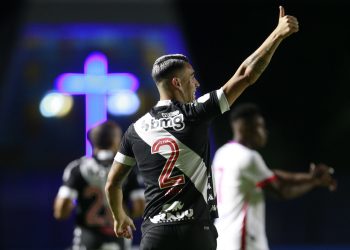 Contratados recentemente, Puma Rodríguez e Lucas Piton são destaques do Vasco