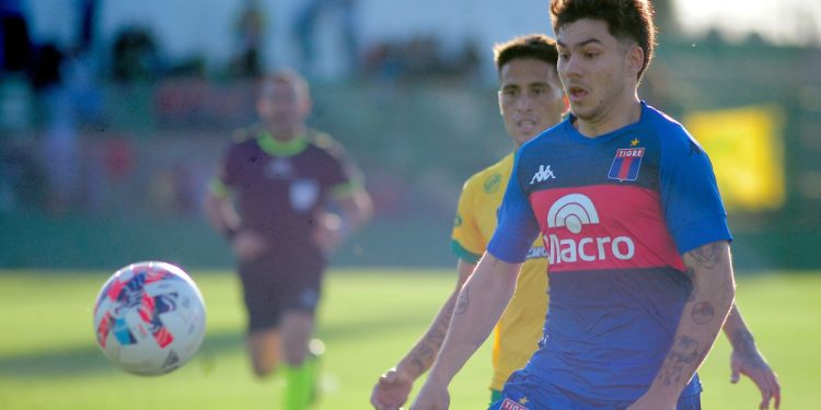 Lateral do Tigres, da Argentina, é oferecido ao Vasco e Botafogo