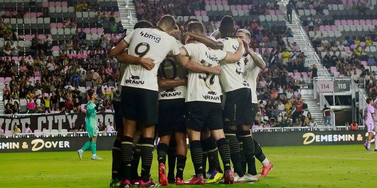 Como assistir ao vivo Vasco x Resende