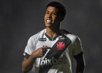 Confira quantos jogos Andrey Santos jogará pelo Vasco em seu retorno
