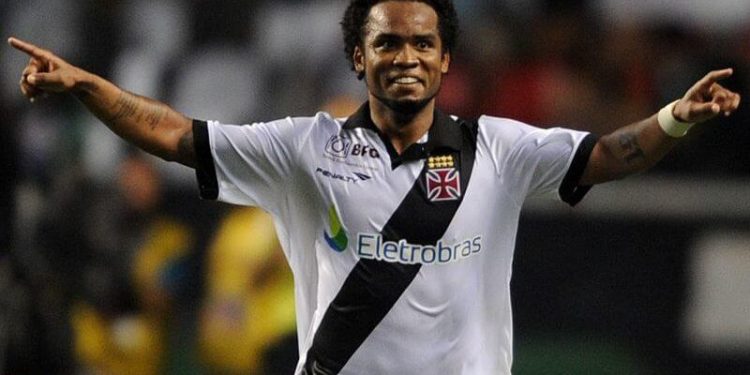 Ex-Vasco, Carlos Alberto chuta o balde e manda recado para Gabriel, do Flamengo