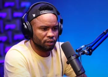 Ex-Vasco, Carlos Alberto é demitido da Band