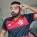 Influencer torcedor do Flamengo se rende ao Vasco: "Torcida é apaixonada"