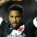 Jair se recupera de lesão, mas não joga contra o Botafogo
