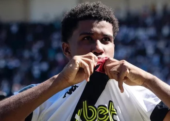 Palmeiras desiste de Andrey Santos e abre caminho para o Vasco