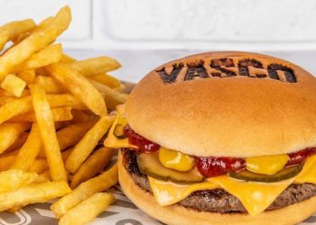 Vasco lança hamburgueria oficial e torcida faz a festa nas redes sociais