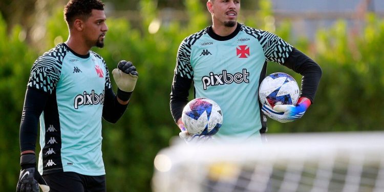Vasco empresta goleiro para time Brasileiro