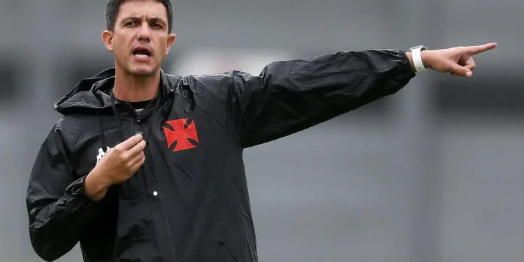 Vasco sofre dois desfalques importantes para o restante do Carioca