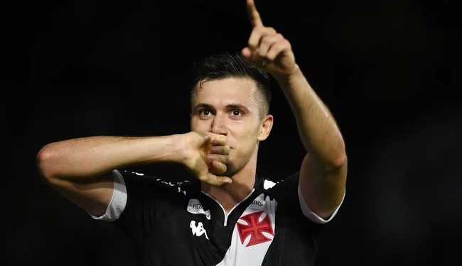 Jogando bem e animando a torcida, Lucas Piton declara: "Vai ser inesquecível"