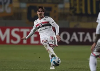Empresário de Gabriel Neves abre o jogo sobre interesse do Vasco