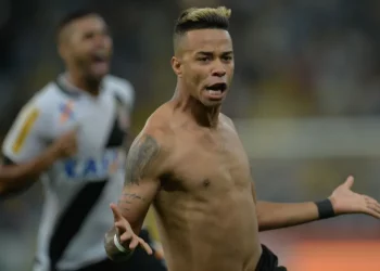Ex-Vasco, Rafael Silva acerta com clube brasileiro