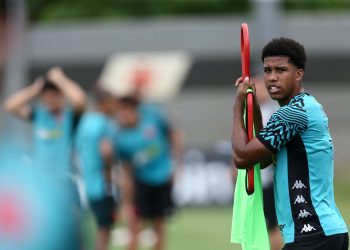 Convocação: Confira jogos que Andrey e Puma vão desfalcar o Vasco