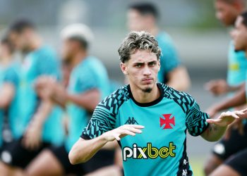 Vasco compra porcentagem de Marlon Gomes e avança por renovação