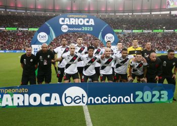 Jornalista se rende ao Vasco após vitória contra o Flamengo