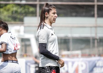 Apesar da derrota, Jaqueane Correa fala sobre a estreia do Vasco na temporada: “Longa caminhada visando um futuro muito promissor”