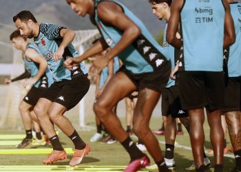 Vasco marca amistoso visando o Brasileirão; confira data, adversário e transmissão