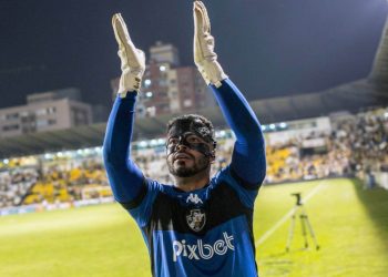 Apresentado no Vitória, Thiago Rodrigues explica saída do Vasco