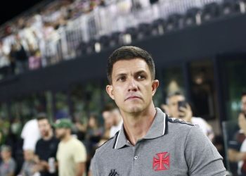 Barbieri explica motivo de Pedro Raul ter cobrado pênalti decisivo