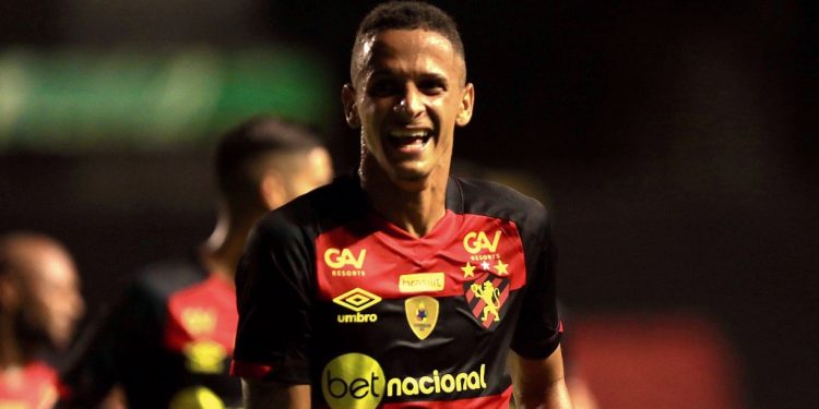 Empresário de Luciano Juba fala sobre possível proposta do Vasco