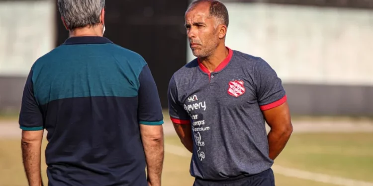 Ídolo do Vasco, Felipe Maestro deixa o Bangu