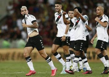 Jornal espanhol tratou a vitória do Vasco contra o Flamengo como o "ressurgir de um gigante"