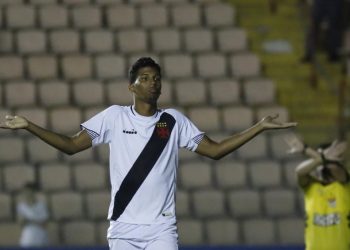 Laranjeira recebe propostas e pode sair do Vasco