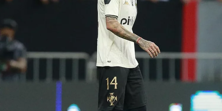 Orellano está disponível para jogar pelo Vasco