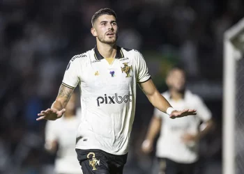 Apesar do momento, Pedro Raul tem sua segunda melhor média da carreira no Vasco