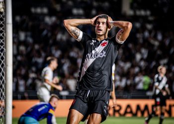 Pode isso? Pesquisa aponta Vasco como maior candidato ao rebaixamento na Série A