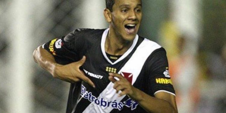 Souza dá entender que pode voltar ao Vasco em breve