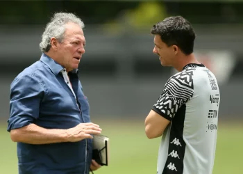 Vasco planeja seu elenco com 30% de jogadores da base