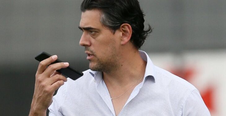 Reunião com a 777: Diretor do Vasco, Bracks vai a Paris na próxima semana; confira o que será discutido