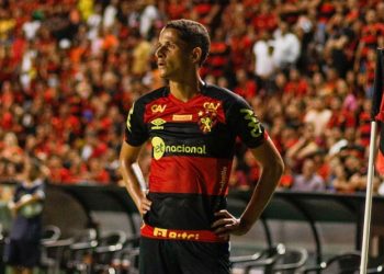 Vasco tenta Luciano Juba, mas Sport dificulta saída