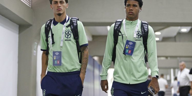 Andrey e Marlon Gomes são convocados e podem desfalcar o Vasco nas primeiras rodadas do Brasileirão