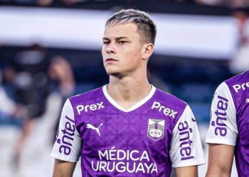 Defensor Sporting-URU espera contraproposta do Vasco por Matías Abaldo