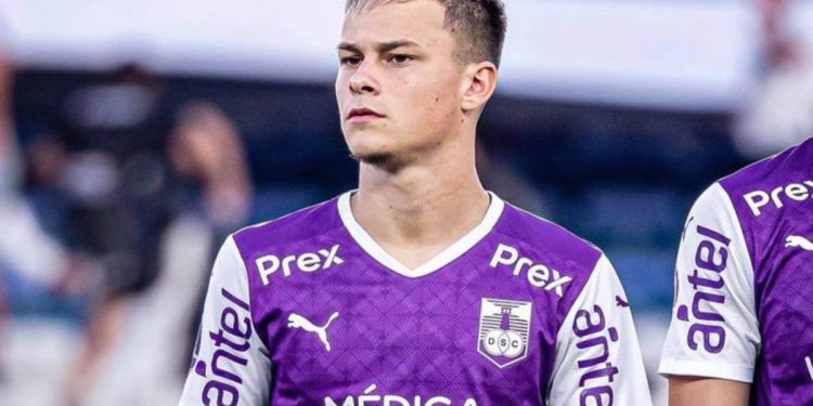 Defensor Sporting-URU espera contraproposta do Vasco por Matías Abaldo