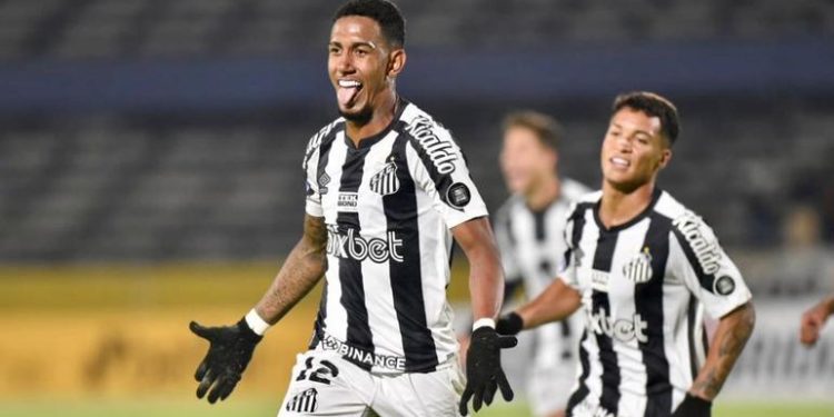 Rwan Seco tem data para chegar ao Vasco; confira