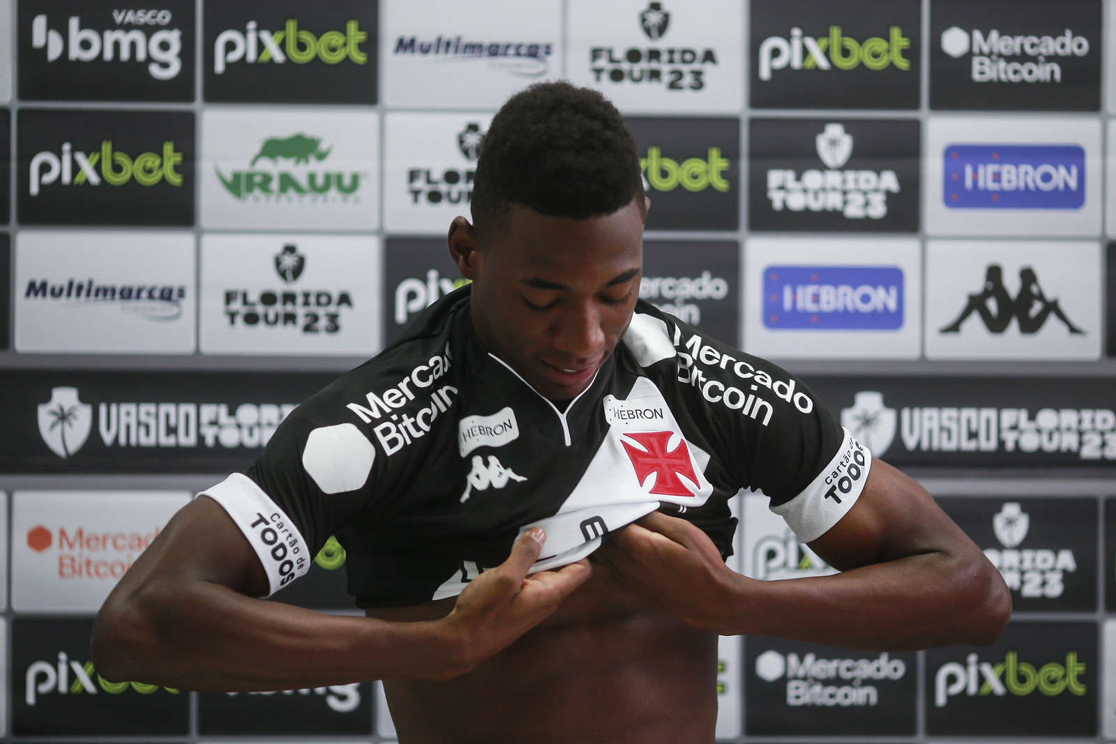 Camisa do Vasco é eleita a mais bonita do Brasileirão 2023 em