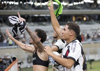 Bastidores da vitória do Vasco contra o Atlético-MG tem muita comemoração