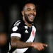 Alex Teixeira assume protagonismo no Vasco