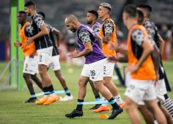 Após imbróglio, Vasco libera jogador para novo Clube