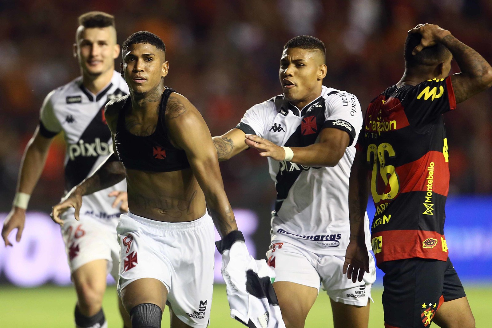 Após rescindir com Santos, Raniel acerta com clube da segunda