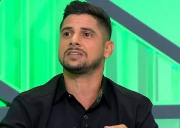 Cicinho não tira o Vasco da cabeça e diz que Cruzmaltino será rebaixado no Brasileirão
