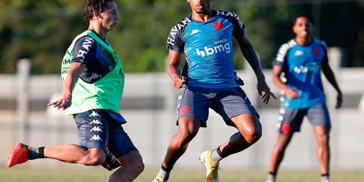 Clube anuncia jogador do Vasco