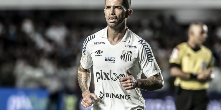 Confira números de Gabriel Carabajal, reforço do Vasco