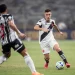 Em 13 jogos pelo Vasco, Lucas Piton bate números de toda temporada no Corinthians