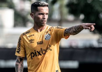 Entenda qual posição Gabriel Carabajal deve jogar no Vasco