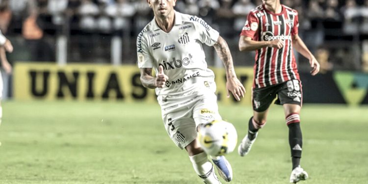Gabriel Carabajal, do Santos, é o novo reforço do Vasco da Gama