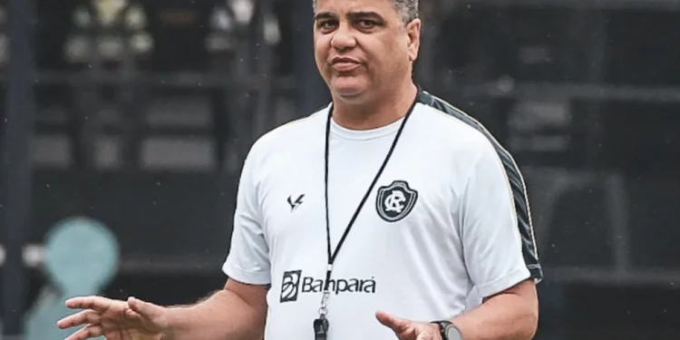 Marcelo Cabo quer recuperar futebol de Laranjeira e diz que subiria com o Vasco em 2021