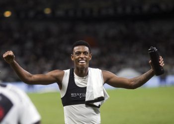 Revelado os motivos que fizeram Robson ser titular no Vasco